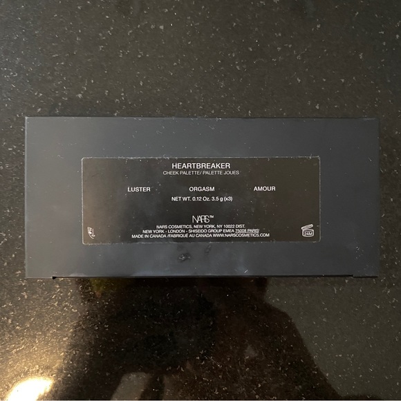 NARS heartbreaker cheek palatte - Picture 3 of 3